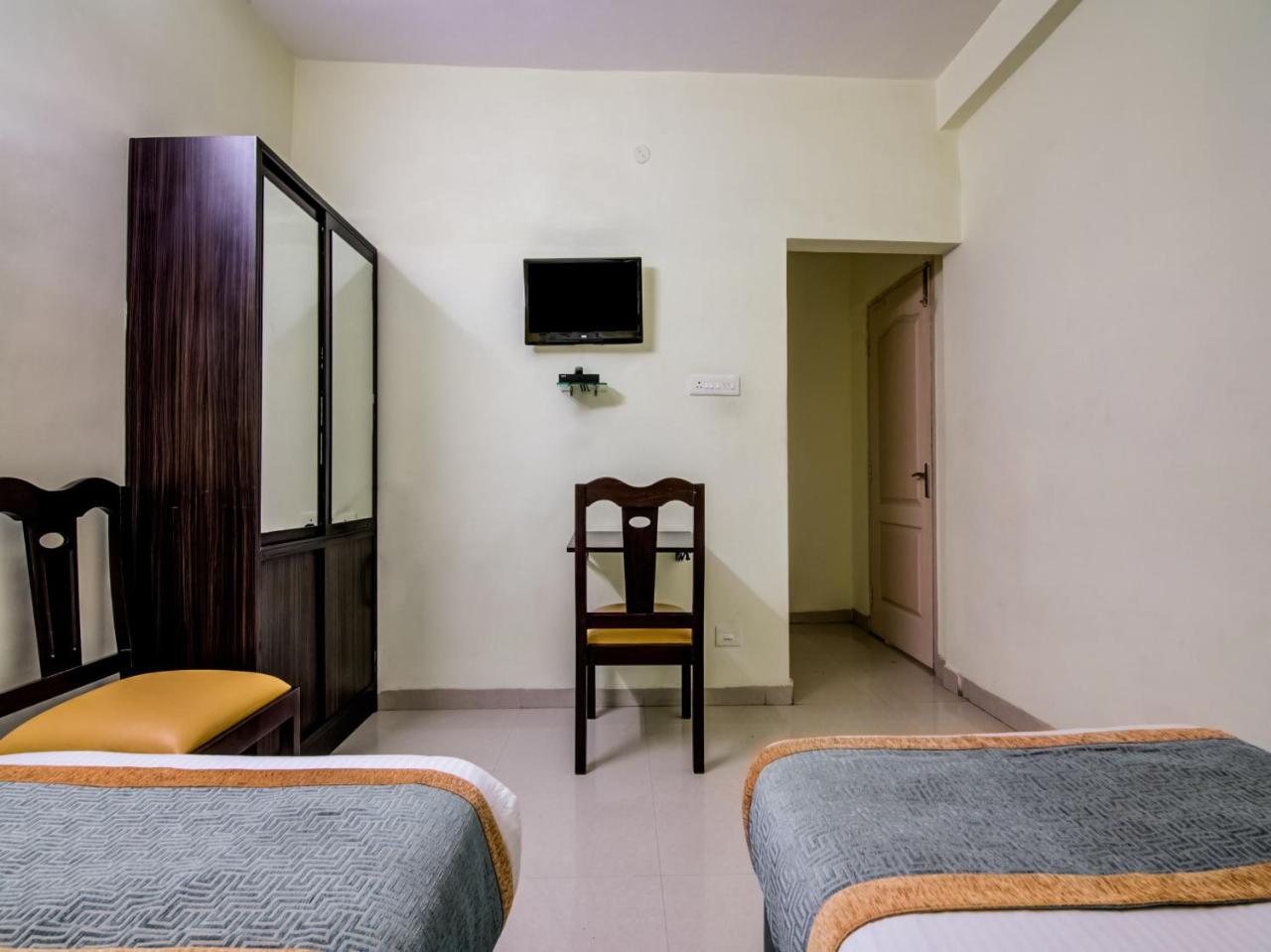 Fabhotel Evlewt Omr Siruseri エクステリア 写真